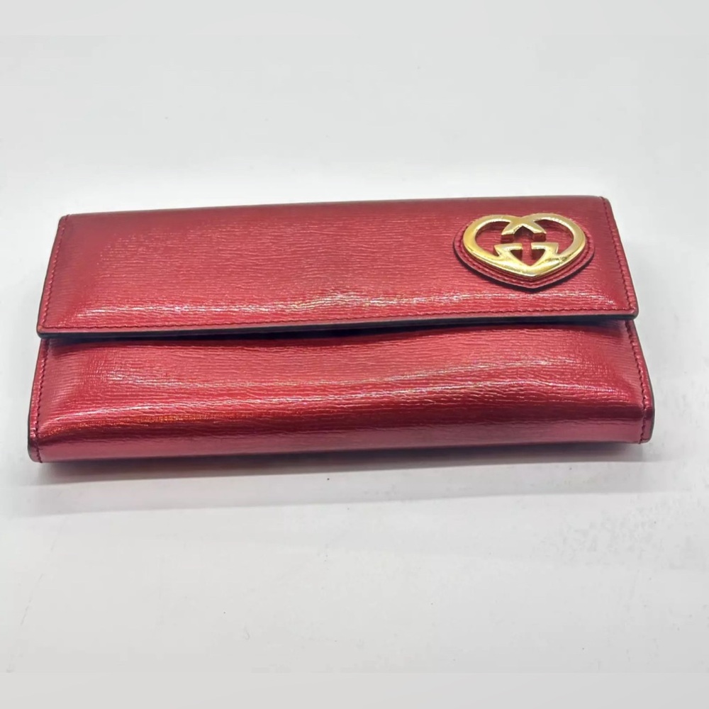 Gucci Lovely Heart Long Patent Wallet - Full Inclusion-Very Good Used Condition - Picture 6 of 14